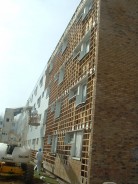 Désamiantage d’une façade d’immeuble — vue 2